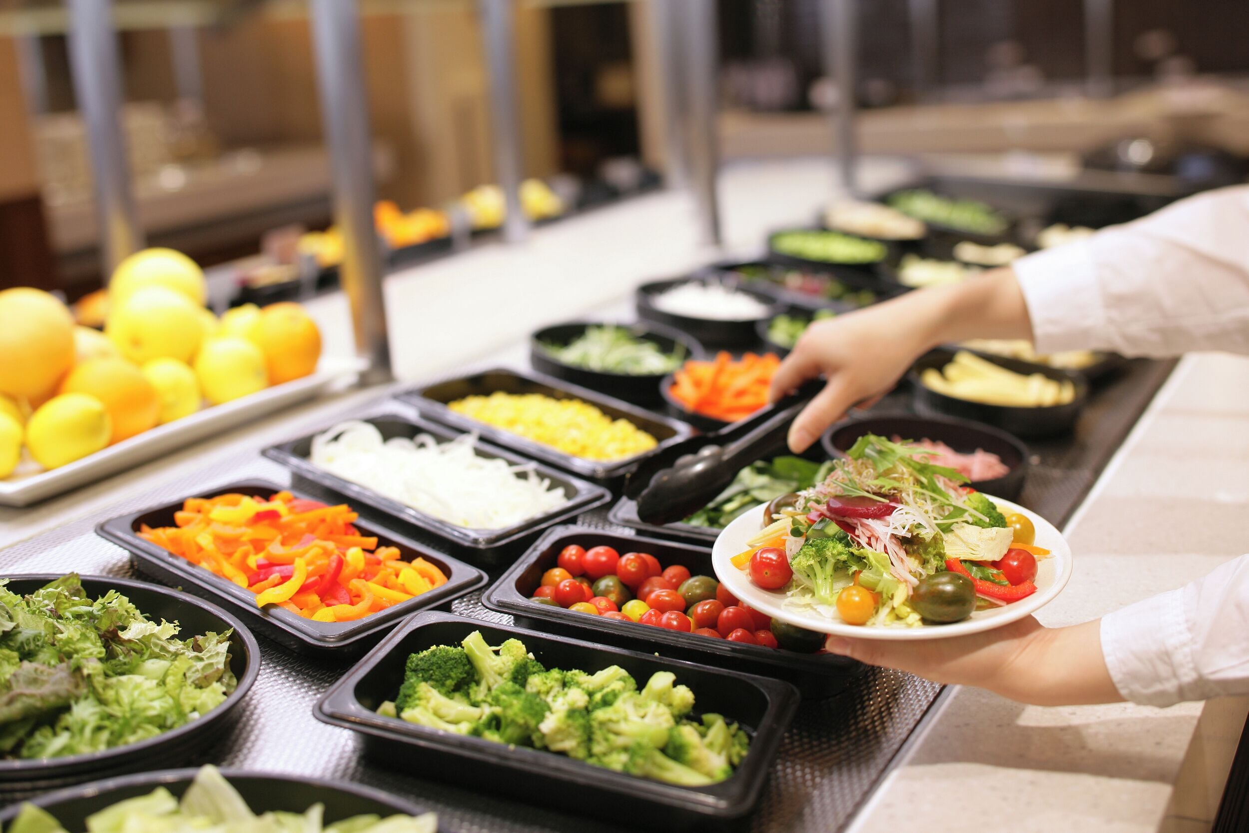 daily buffet breakfast (jpy 5000 per person)