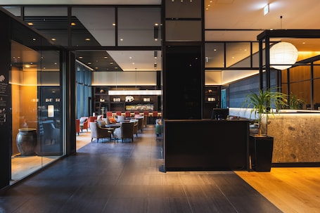 Lounge. Hotel Gracery Shinjuku