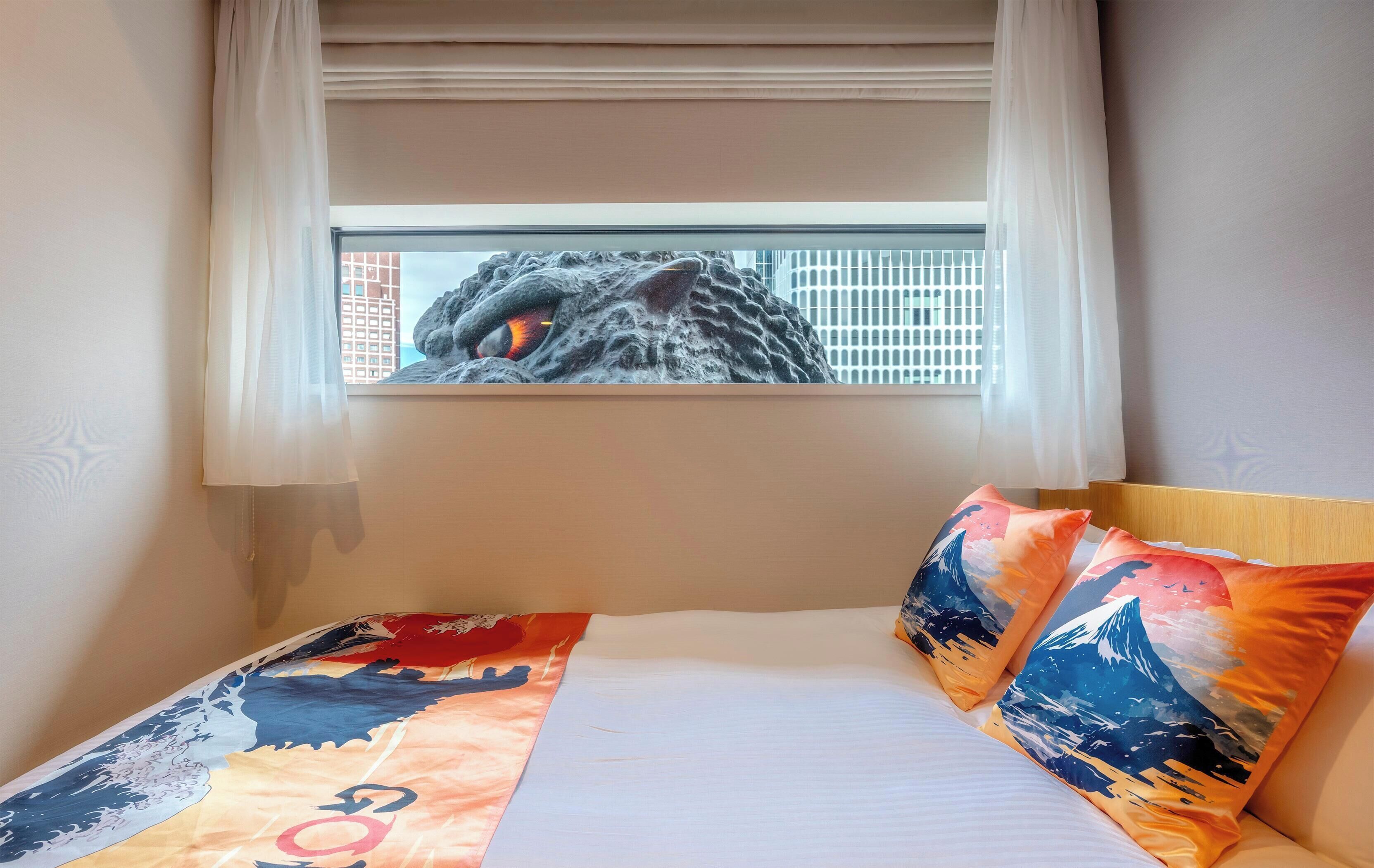 Premium bedding, in-room safe, blackout drapes, iron/ironing board