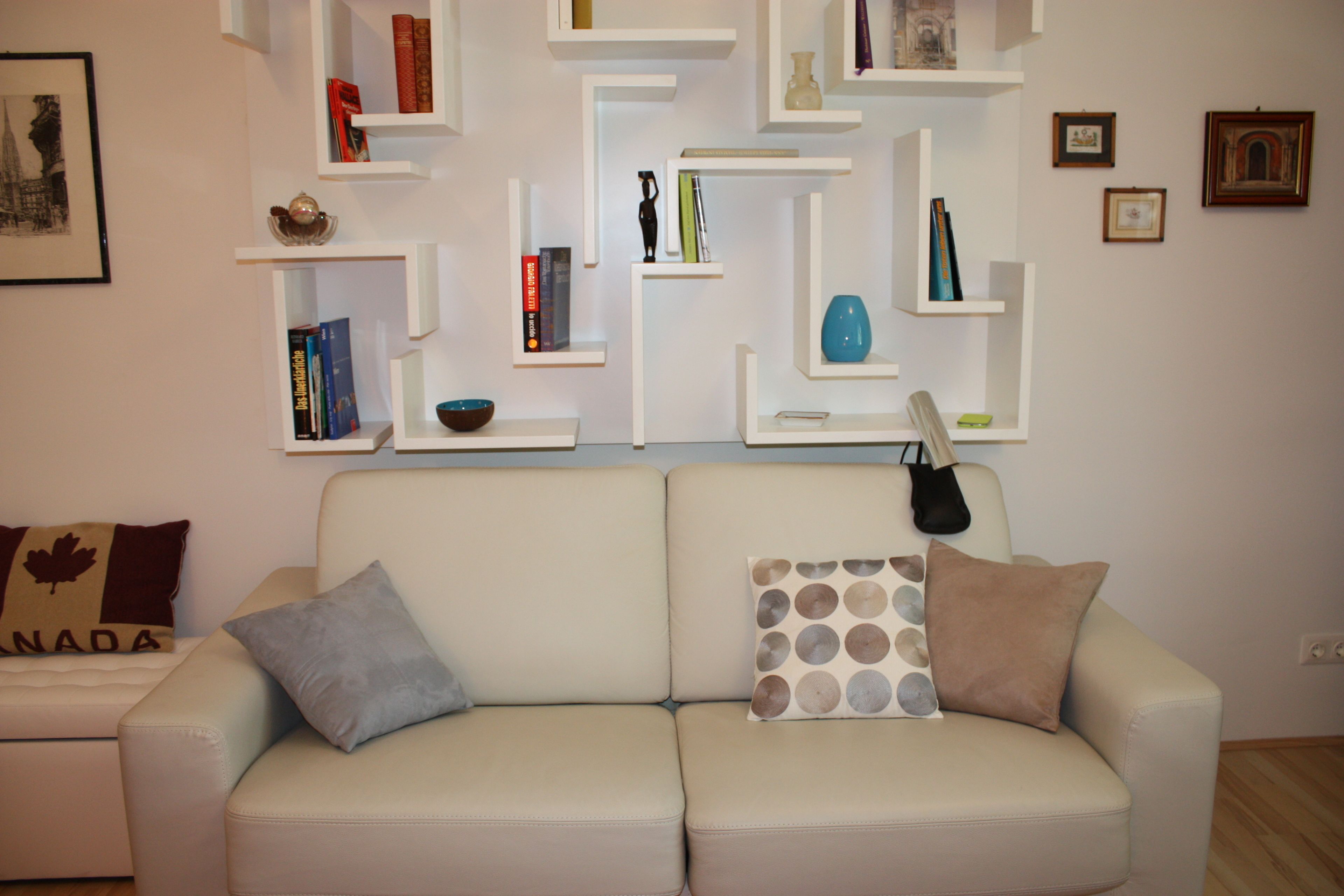 Studio | Wohnbereich | Flachbildfernseher, DVD-Player