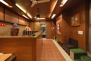 Lobby - Hamilton Hotel (New Delhi)