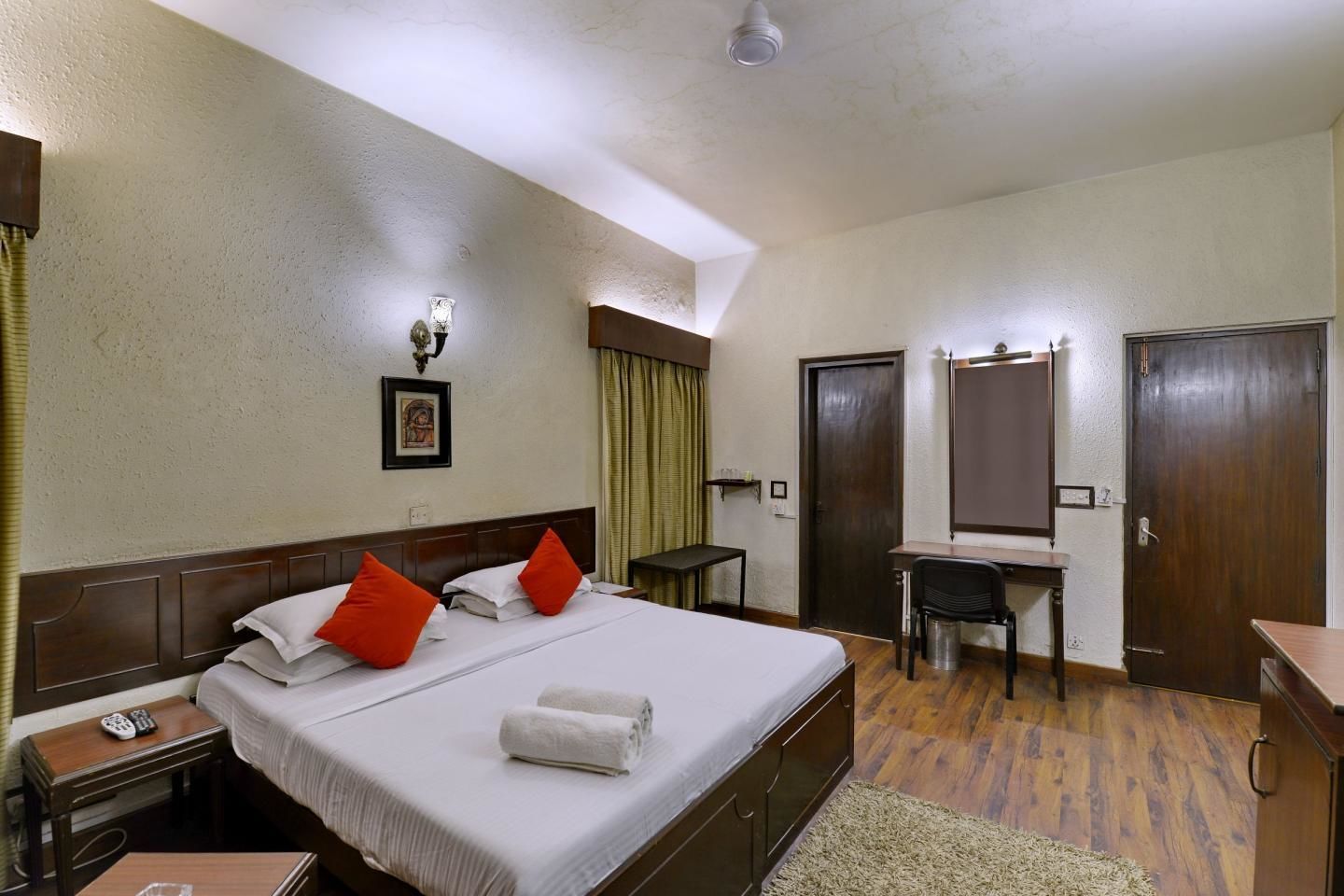 Pillow-top beds, desk, free WiFi