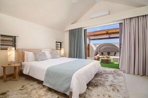 In-room safe, desk, iron/ironing board, free WiFi