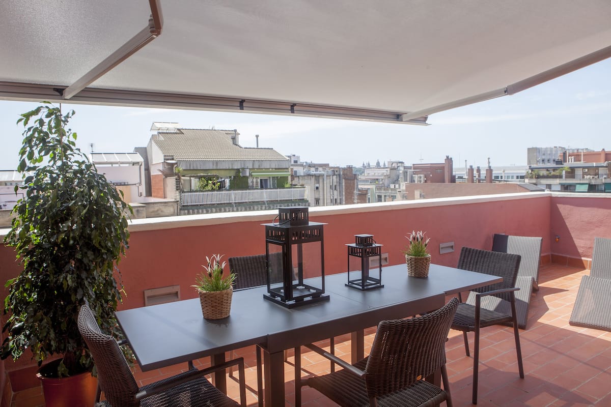 Two-Bedroom Apartment with Terrace | Terrass/Patio