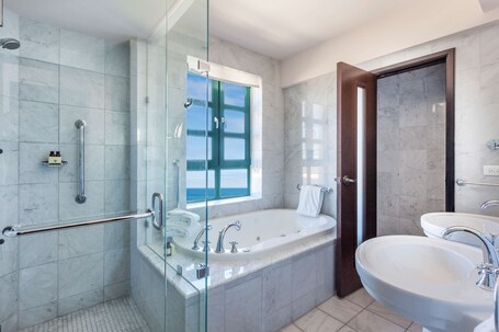 Condado Vanderbilt Hotel - Image 31