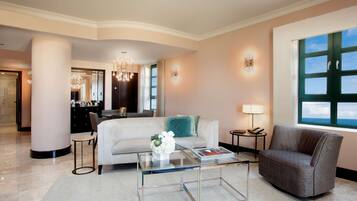 1 bedroom, premium bedding, pillowtop beds, minibar