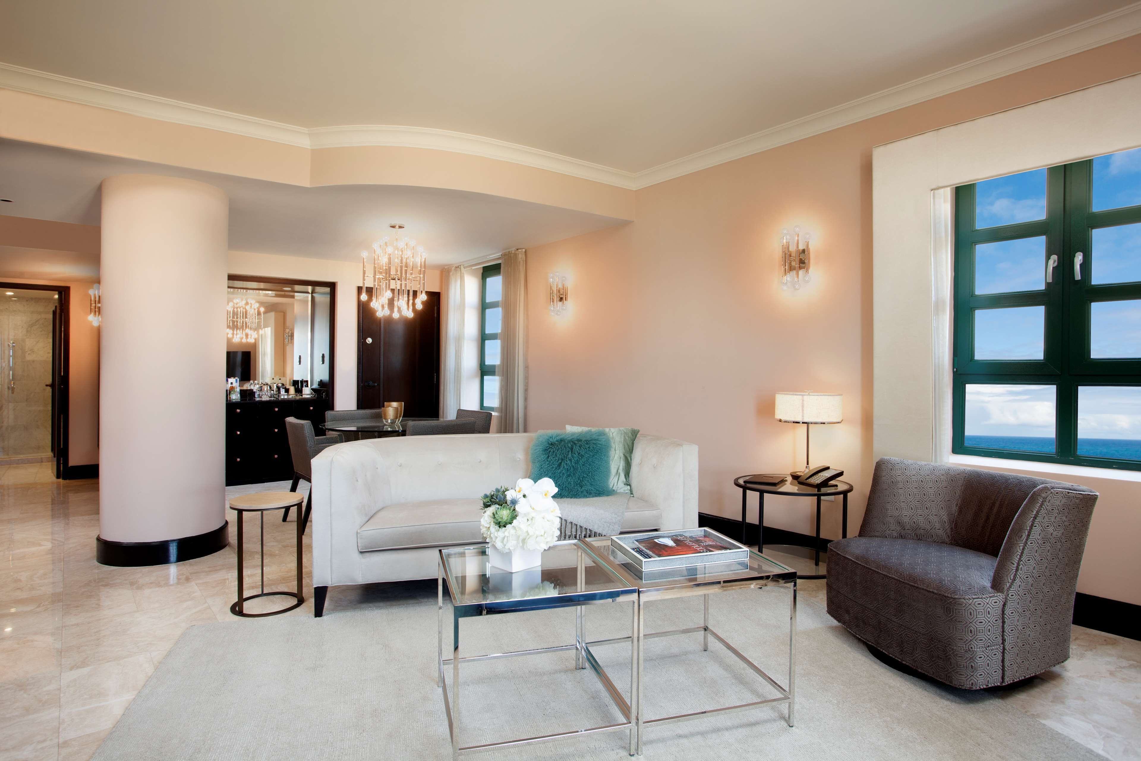 1 bedroom, premium bedding, pillow-top beds, minibar