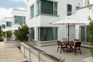 Egyptian cotton sheets, premium bedding, minibar, in-room safe - Elma Hotel and Art Complex (Zikhron Ya'aqov)