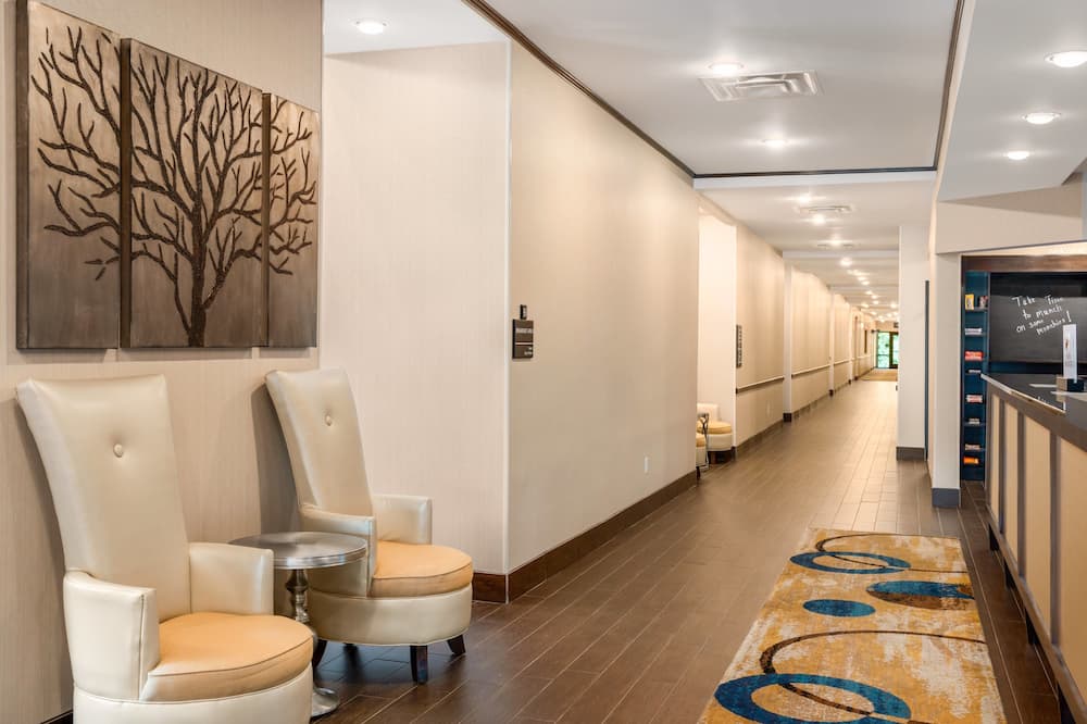 Hampton Inn & Suites Lavonia