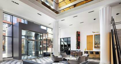 Le Méridien Columbus, The Joseph