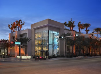 Front of property - evening/night at Grand Beach Hotel Surfside West