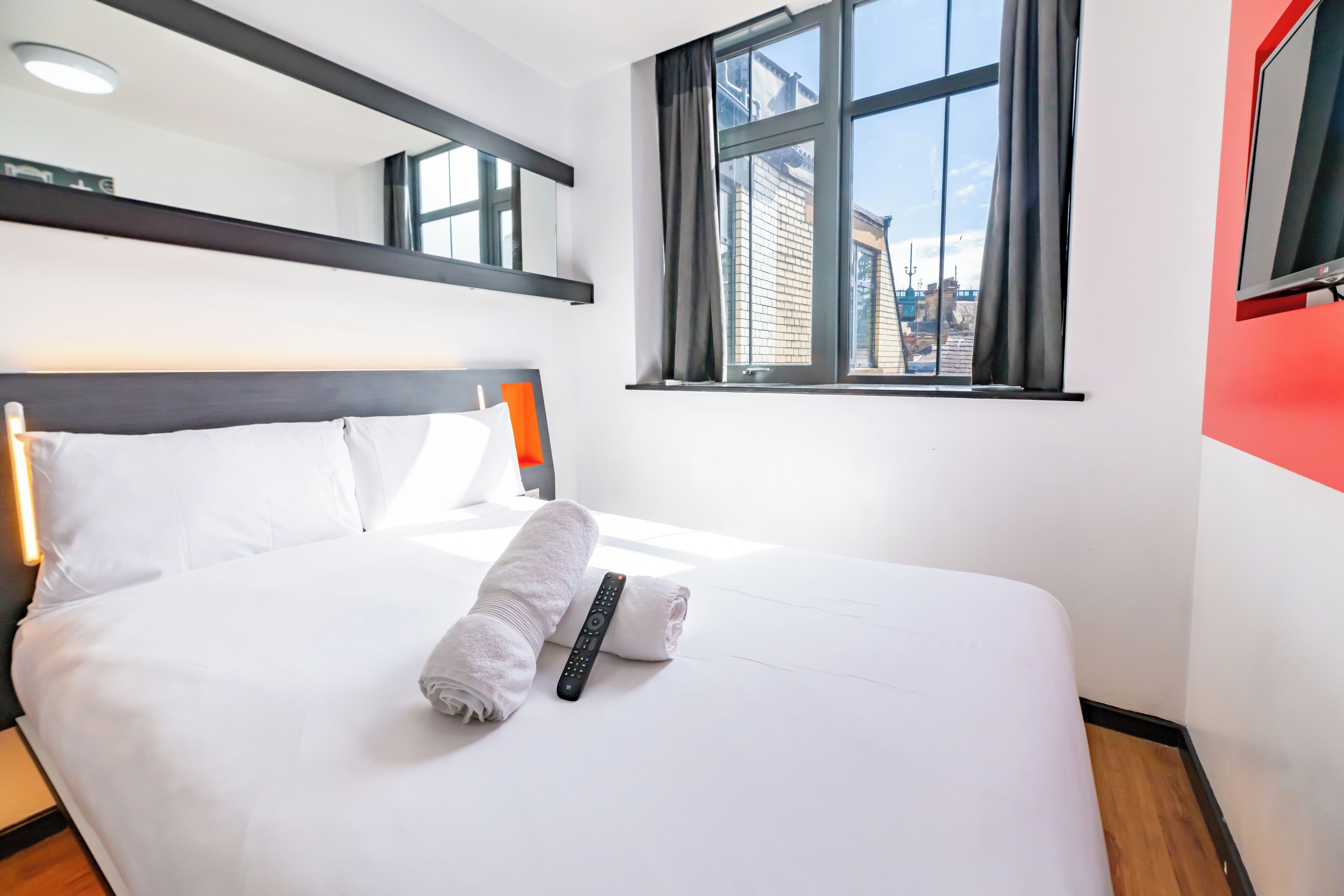 Family Triple Room with window | Premium bedding, in-room safe, soundproofing, iron/ironing board