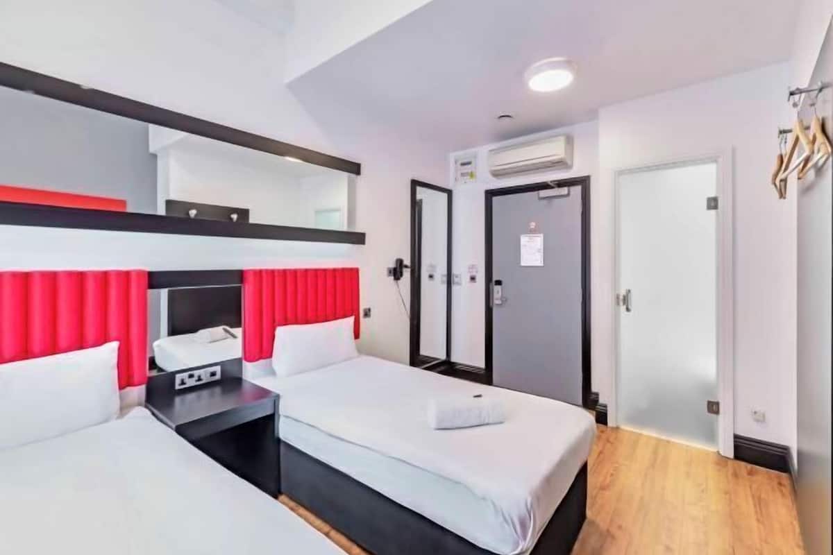 1 bedroom, premium bedding, in-room safe, iron/ironing board