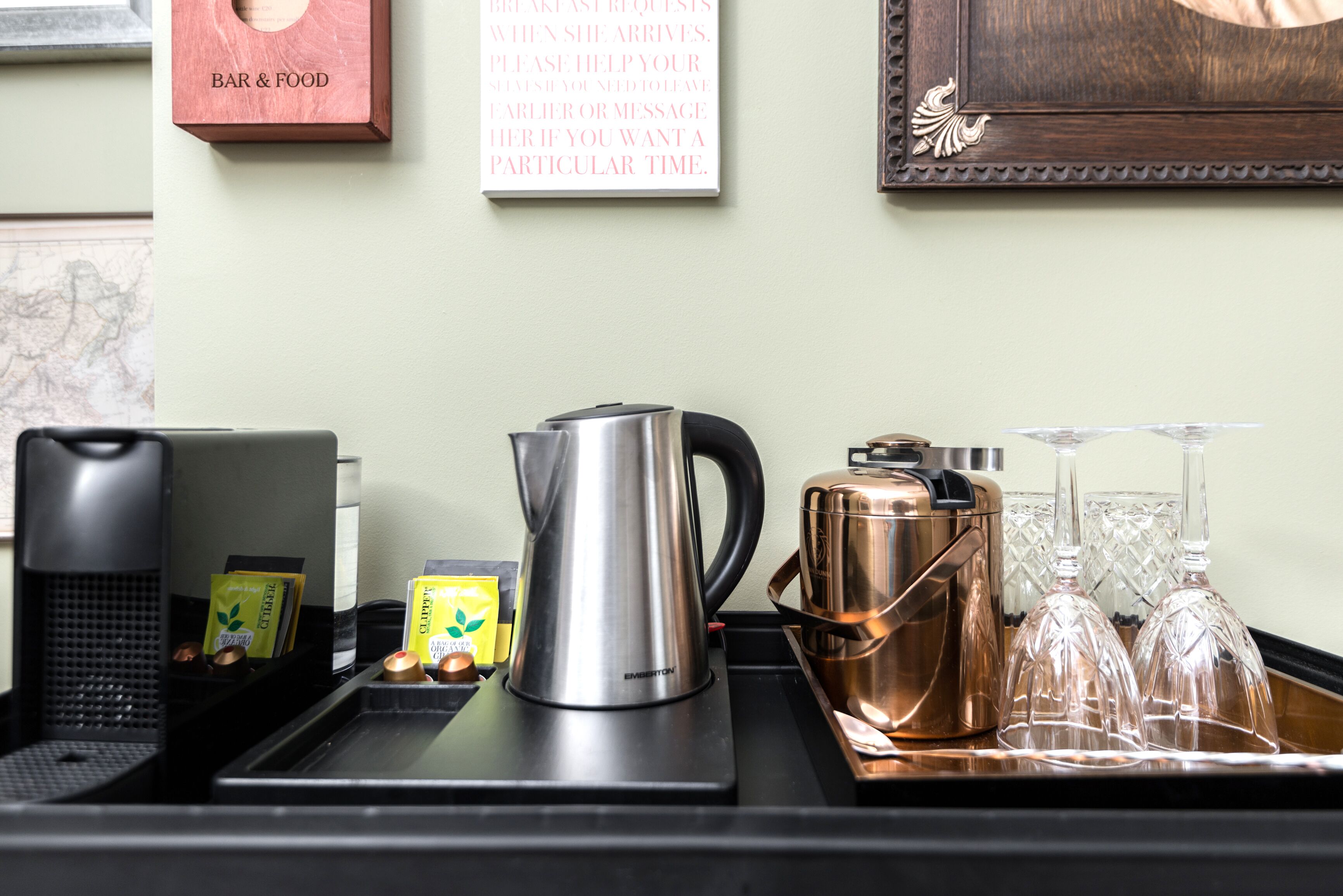 deluxe double room, ensuite, garden view (the warren) | room amenity