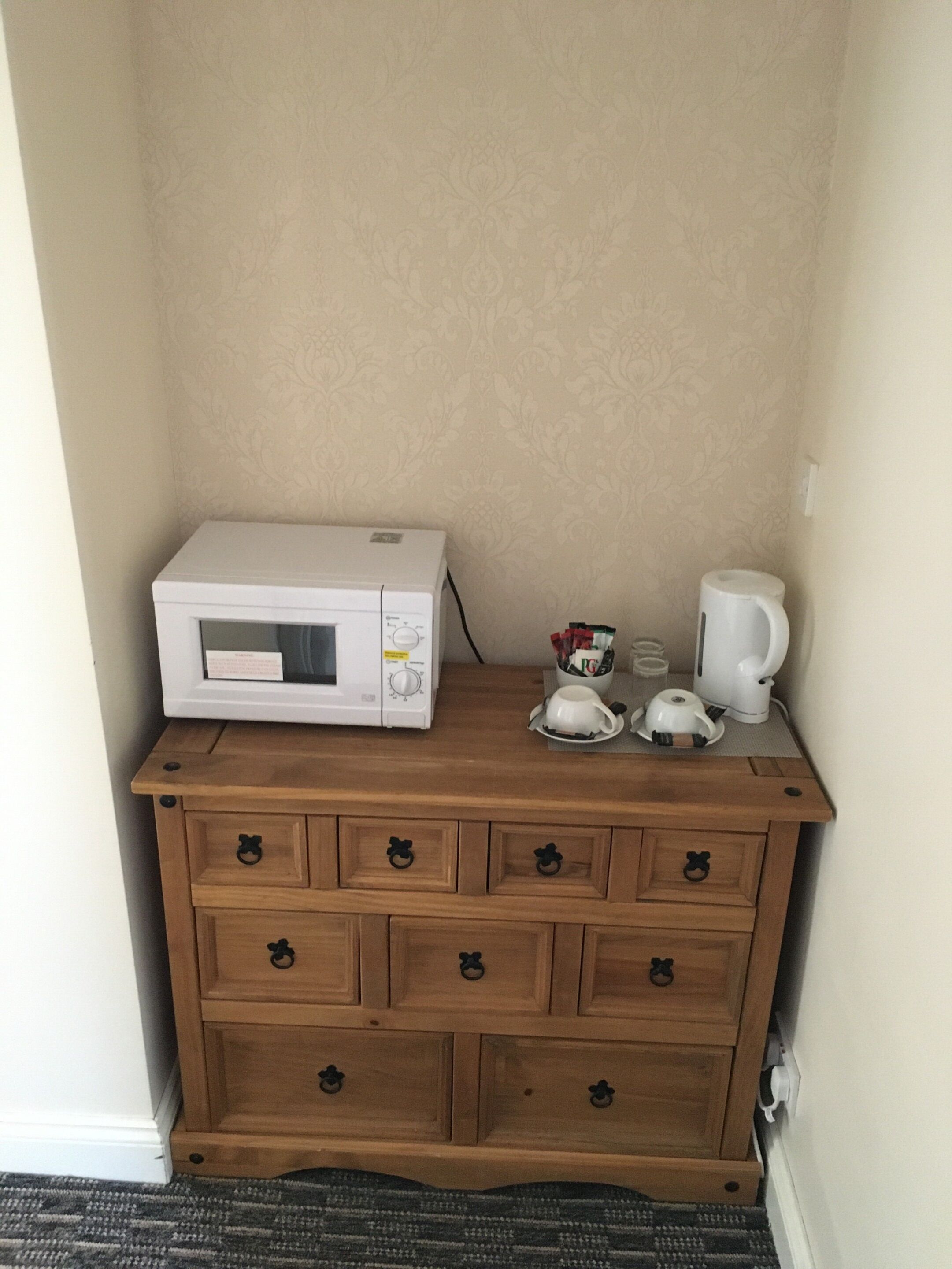 Suite, Ensuite | Lobby