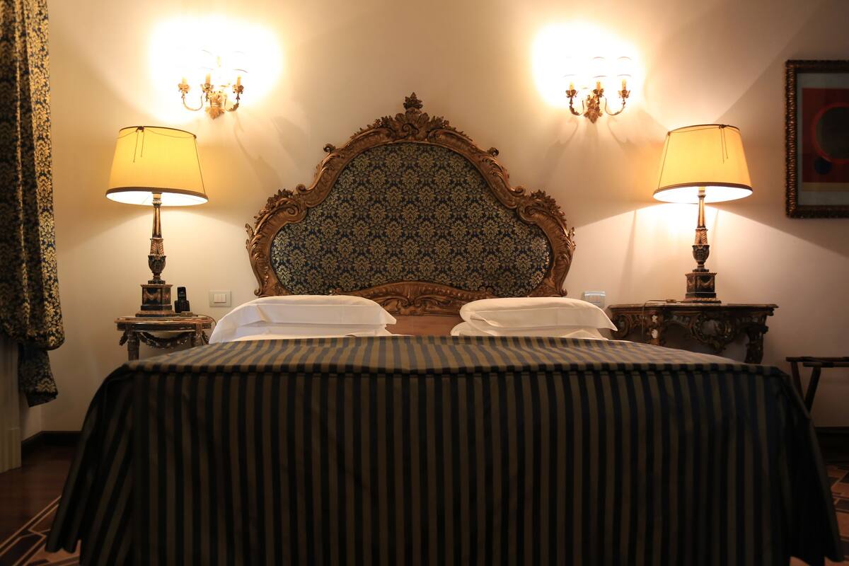 Minibar, in-room safe, cribs (surcharge), rollaway beds (surcharge)
