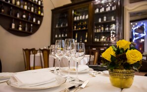 Breakfast, lunch, dinner served; Italian cuisine  - Santa Marta Suites (Milan)