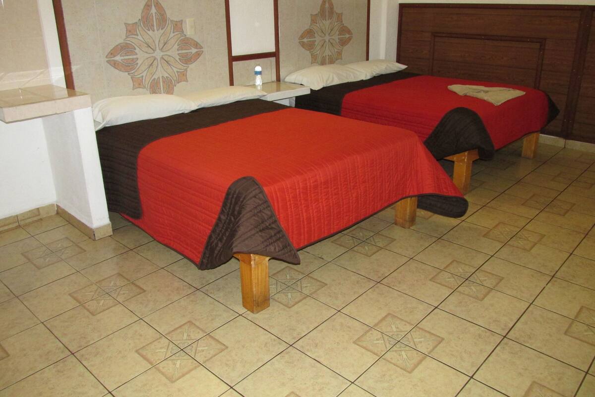 Ropa de cama de alta calidad y wifi gratis 