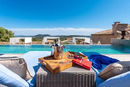  Finca Son Arnau – Affordable hotel in Selva