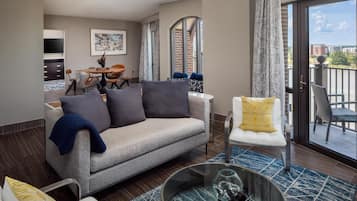 Suite, Multiple Beds, Balcony, River View (2 Rooms/2 Bathrooms) | Living area