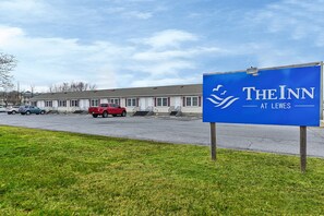 Children’s play area – outdoor