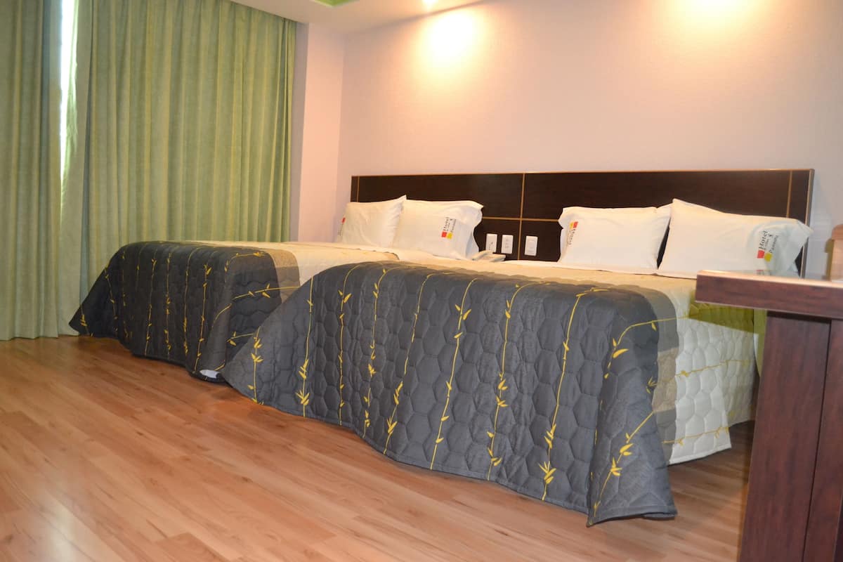 Premium bedding, in-room safe, desk, iron/ironing board