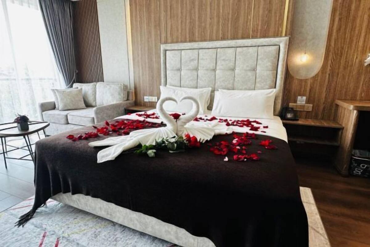 1 bedroom, minibar, in-room safe, individually furnished
