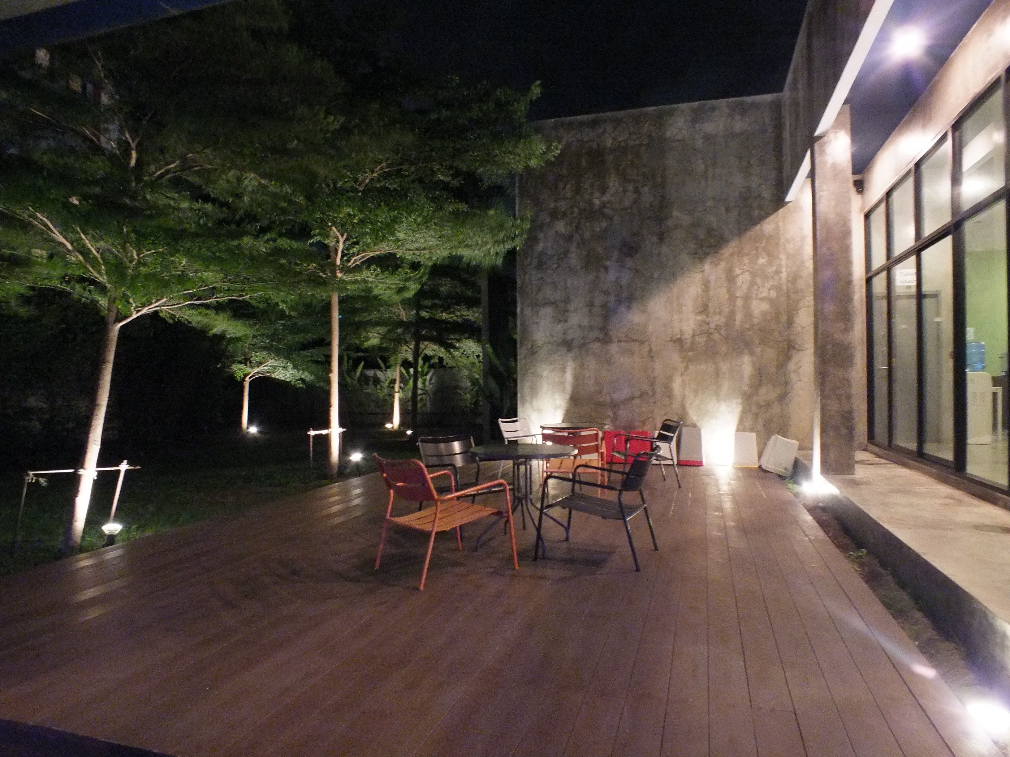 ลานระเบียง/นอกชาน