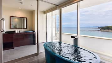 Deluxe Twin Room, Non Smoking, Ocean View | Bathroom | Hair dryer, slippers, electronic bidet, towels