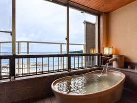 华丽客房, 无烟房, 海洋景观 (with Open-Air Bath) | 客房内保险箱、遮光窗帘、免费 WiFi、床单