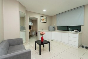 Una televisión de pantalla plana