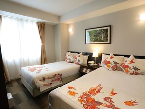 豪華客房 | 書桌、手提電腦工作空間、遮光窗簾/窗簾、熨斗/熨衫板