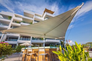 Poolbar