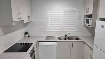 Leilighet, 2 soverom | Eget kjøkken | Kjøleskap, mikrobølgeovn, vannkoker og brødrister