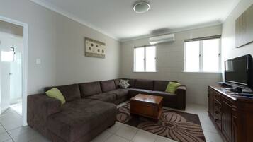 Apartment, 4 Bedrooms | Living room | LCD TV