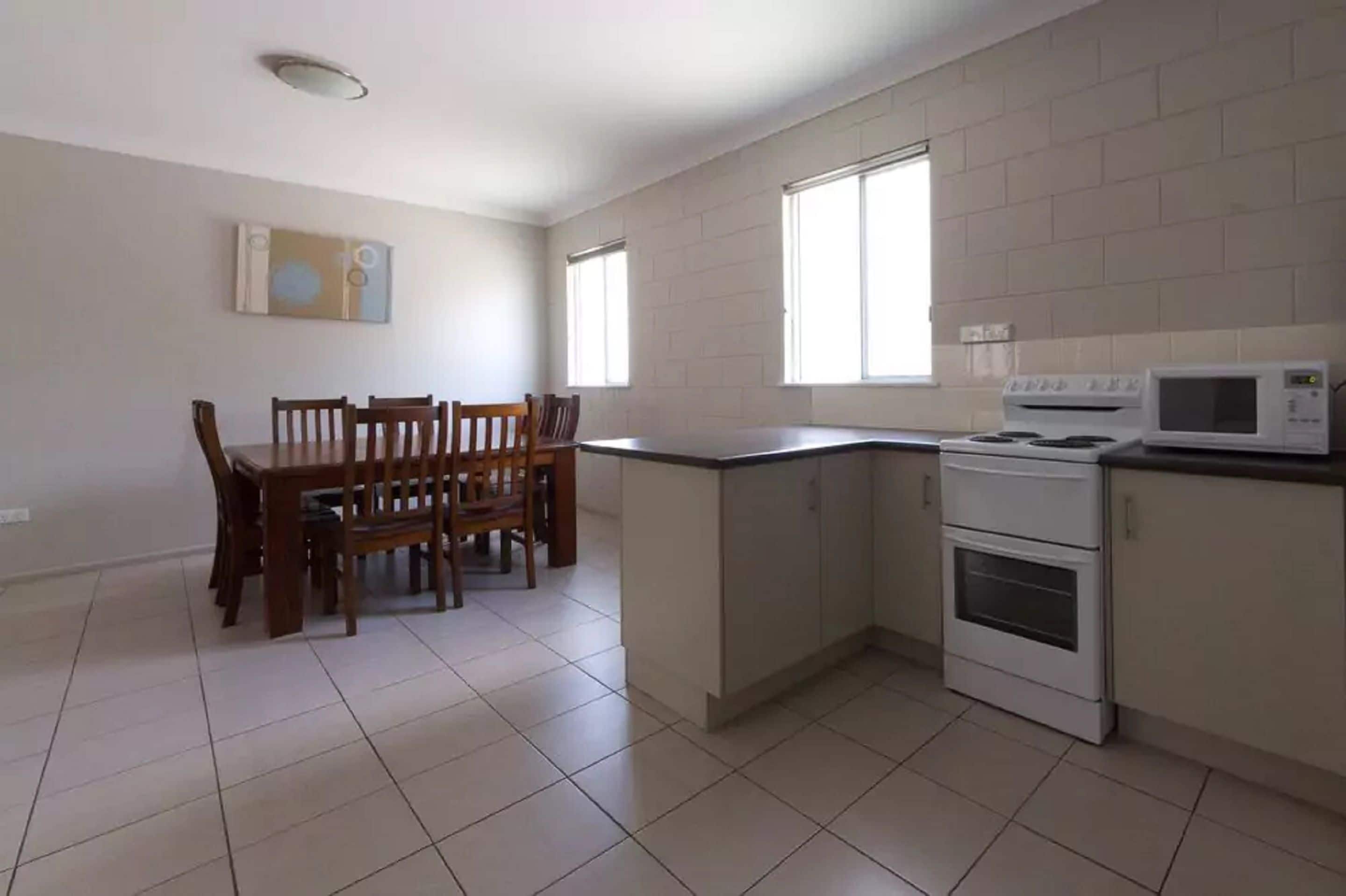 Apartment, 4 Bedrooms | Private kitchen | Fridge, microwave, electric kettle, toaster