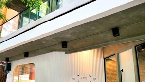 Café - Minimis Hostel (Bangkok)