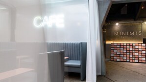 Lobby - Minimis Hostel (Bangkok)