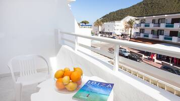 Appartement, 2 chambres, terrasse | Balcon