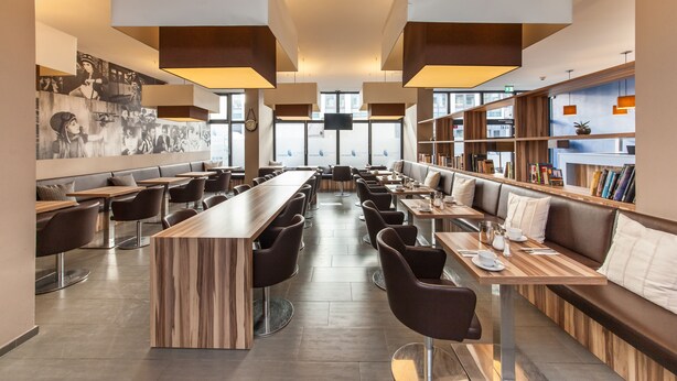 Free daily buffet breakfast  - Munique Frankfurt City (Frankfurt)