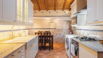 Departamento, 2 habitaciones | Cocina privada