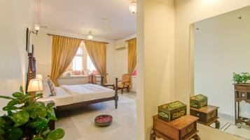 Royal Suite | Premium bedding, in-room safe, individually decorated