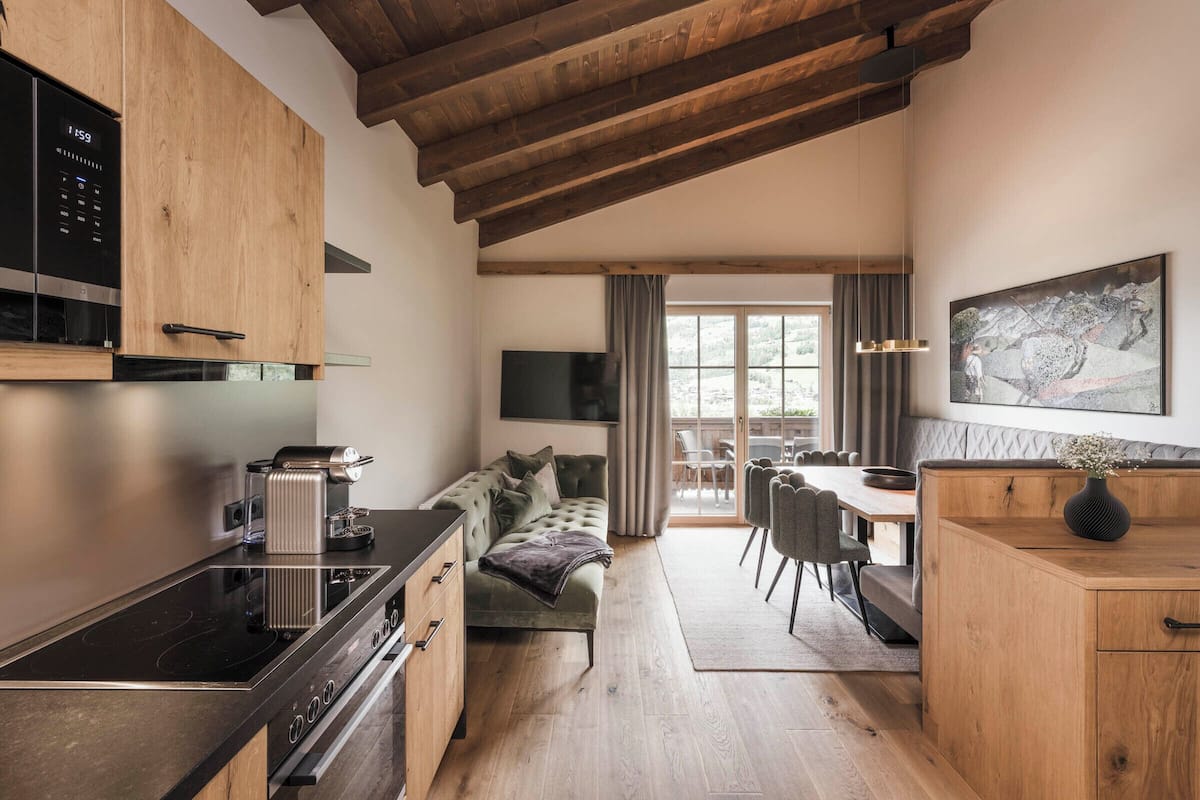 1 bedroom, frette italian sheets, premium bedding, in-room safe