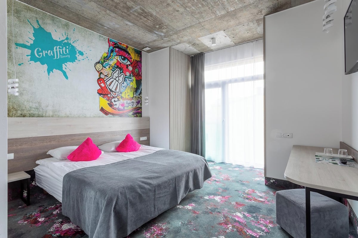 standard double or twin room | 1 bedroom, hypo-allergenic bedding, desk, soundproofing