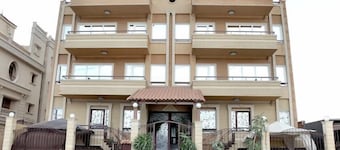 Cairo plaza Guest House