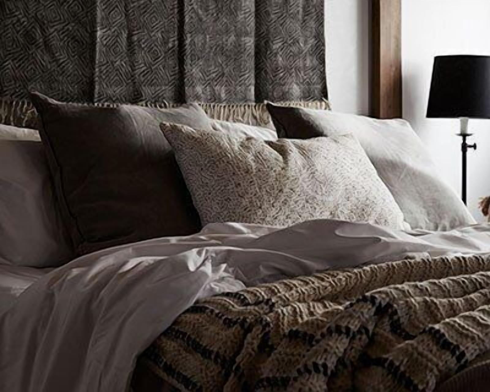 West Studio with Kitchenette | Egyptian cotton sheets, minibar, desk, iron/ironing board