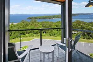 Estudio, varias camas, microondas (Ocean View, Mobility&Hearing Impared) | Vistas desde la habitación