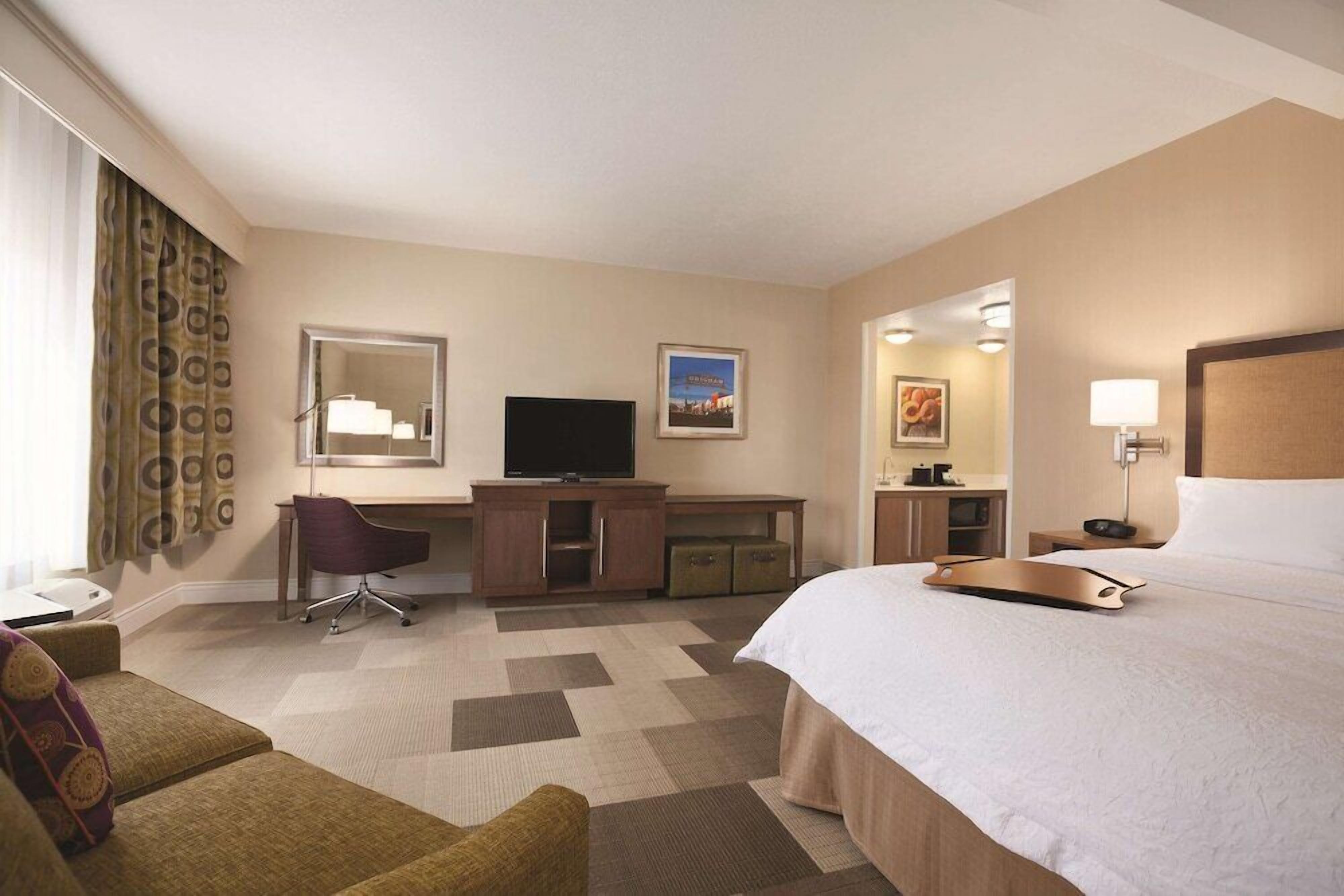 In-room safe, free cribs/infant beds, free WiFi, bed sheets