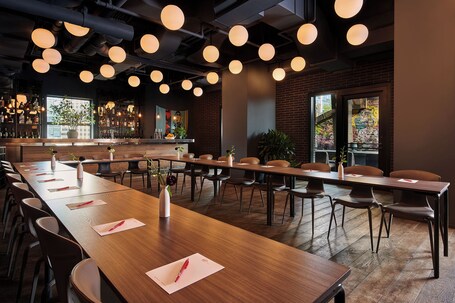 Virgin Hotels Chicago - Image 54