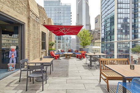 Virgin Hotels Chicago - Image 22